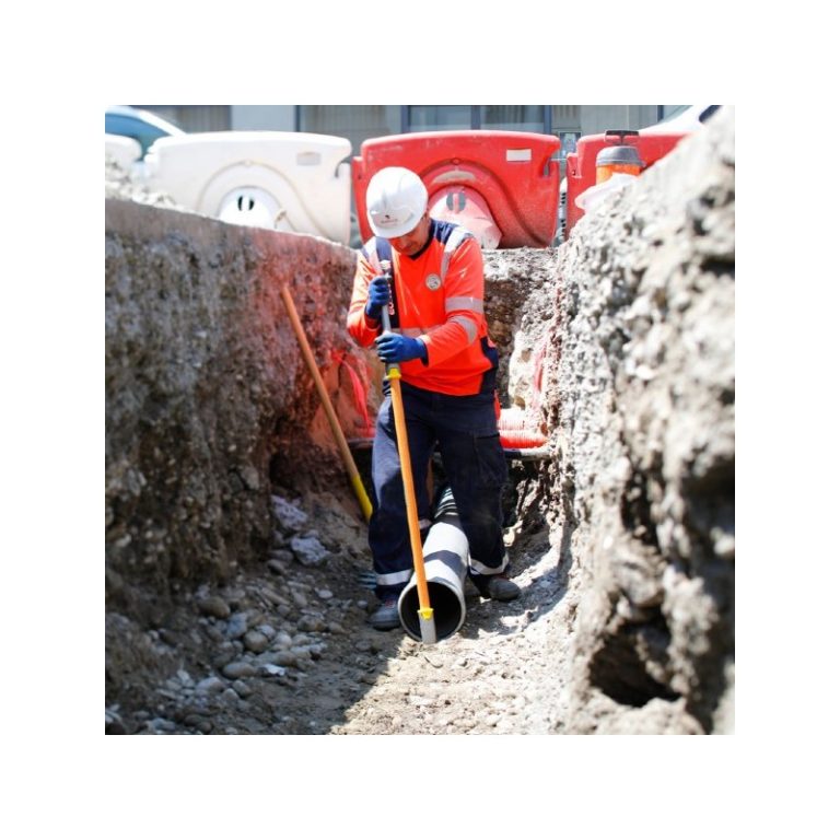 découvrez la barre à mine, un outil robuste et incontournable pour les travaux de levage, de démolition ou de terrassement. idéal pour professionnels et bricoleurs exigeants !