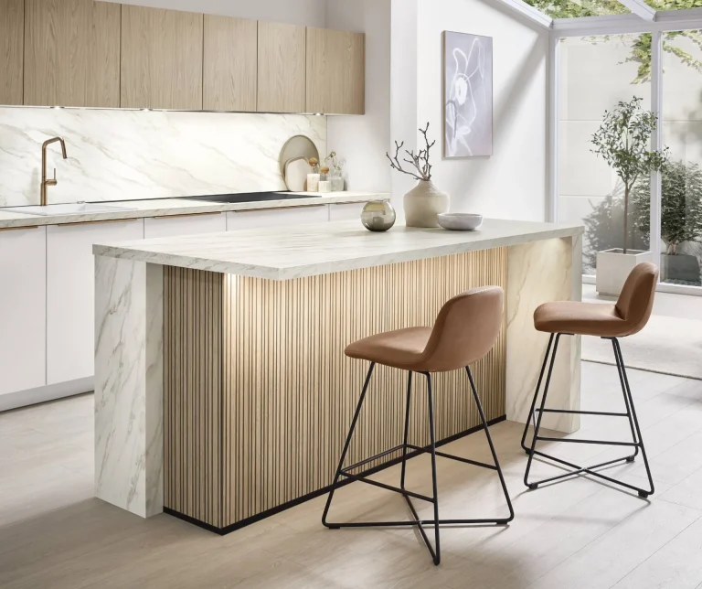 découvrez des idées et inspirations pour une cuisine avec bar, alliant convivialité et praticité. aménagez un espace moderne et fonctionnel pour partager des moments uniques en famille ou entre amis.