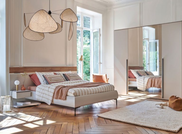 découvrez nos conseils pour aménager une chambre contemporaine alliant style moderne et confort optimal, avec des idées d'agencement, de décoration et de mobilier.